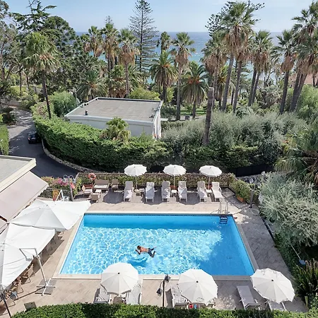 Paradiso 4*