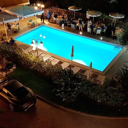 Paradiso Готель 4*