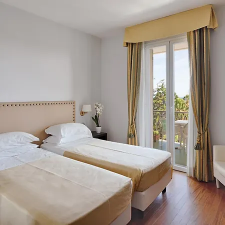Paradiso Hotel