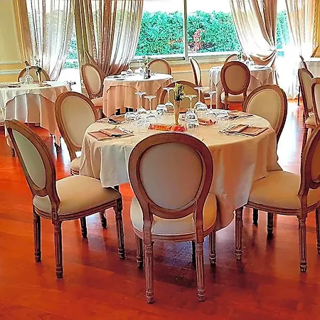 Paradiso 4*