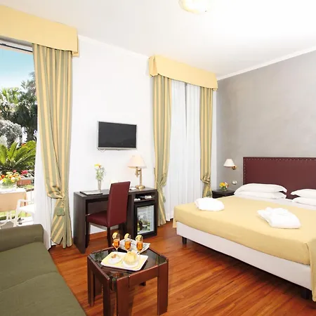 Hotel Paradiso