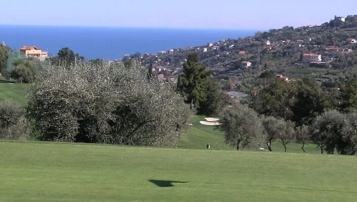 帕拉狄索酒店 圣雷默