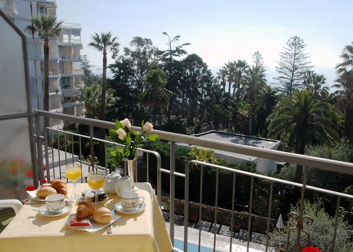 帕拉狄索酒店 圣雷默