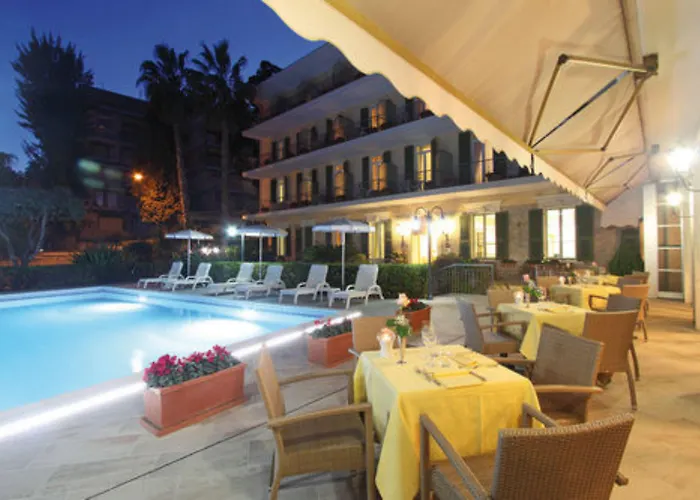 帕拉狄索酒店 4* 圣雷默